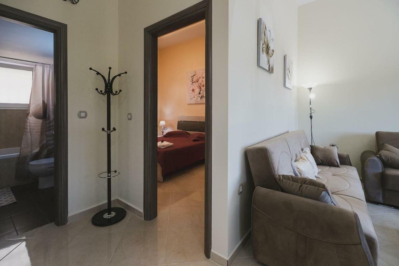 Spacious Home With Parking خانيا المظهر الخارجي الصورة