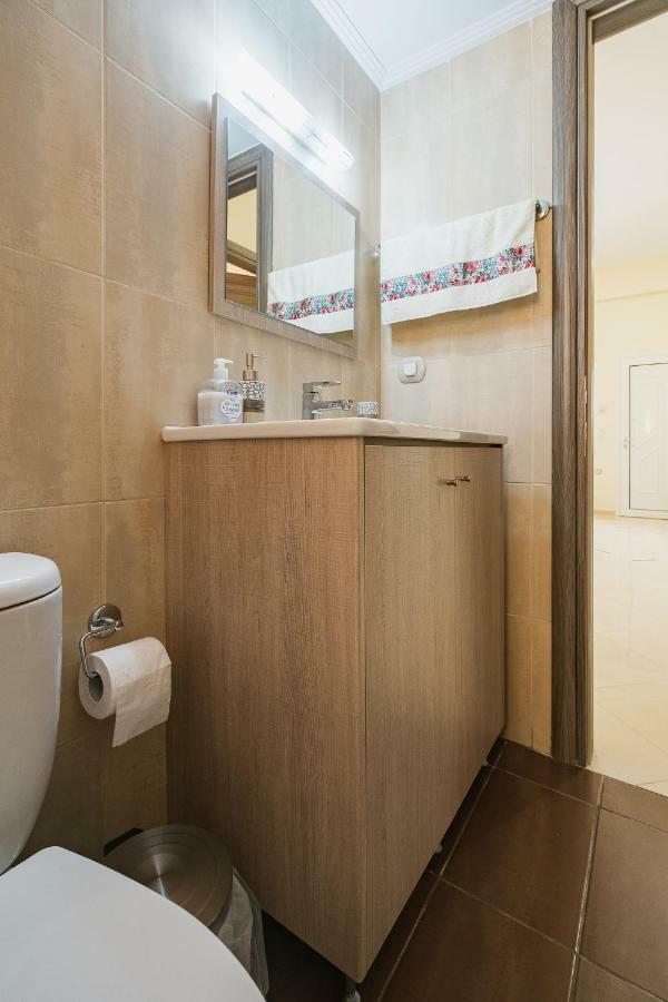 Spacious Home With Parking خانيا المظهر الخارجي الصورة
